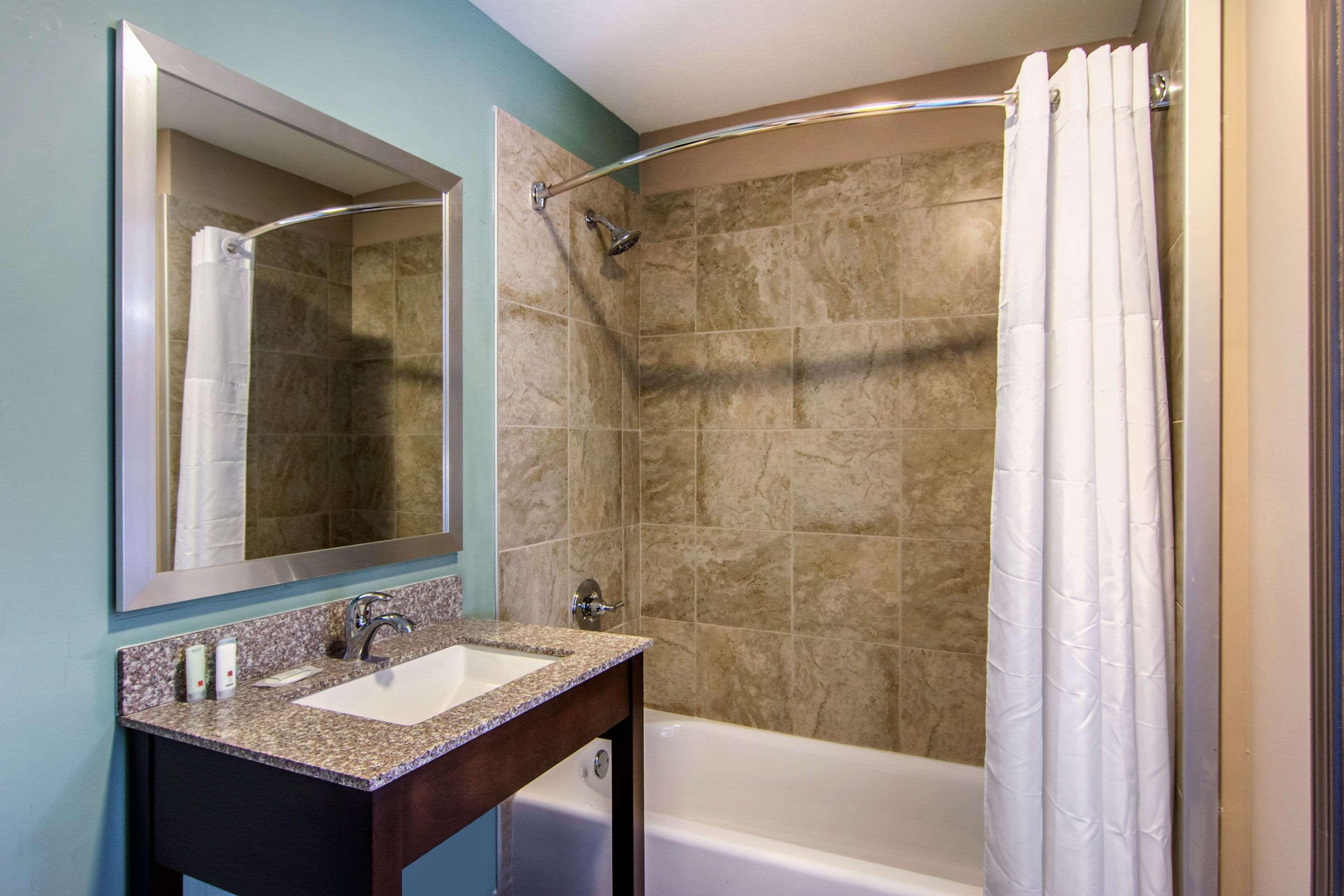 Clarion Inn & Suites Atlanta Downtown Esterno foto