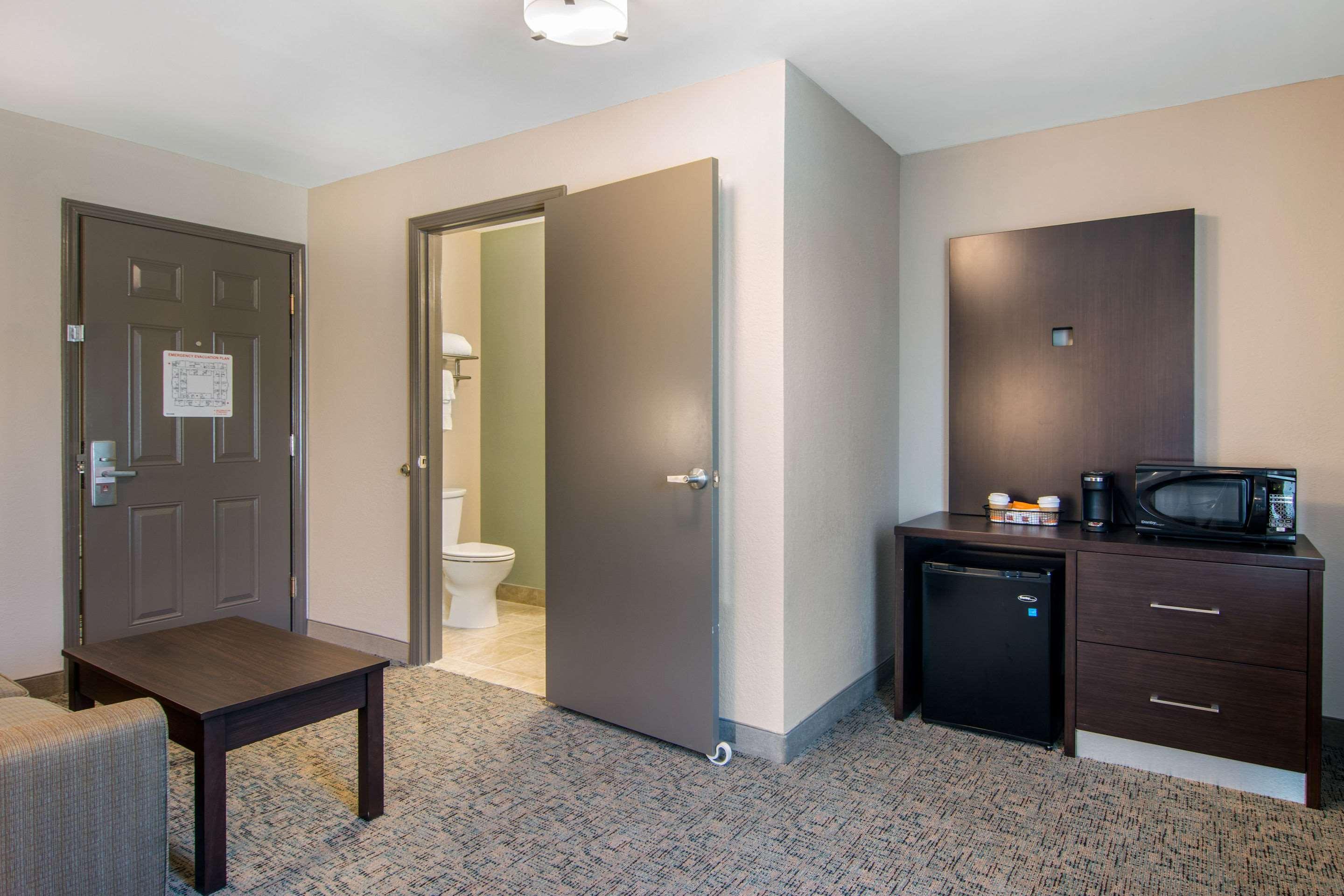 Clarion Inn & Suites Atlanta Downtown Esterno foto